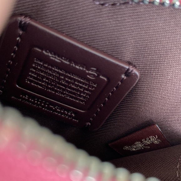 Coach Elvis Love Me Tender Heart Case - Picture 9 of 16